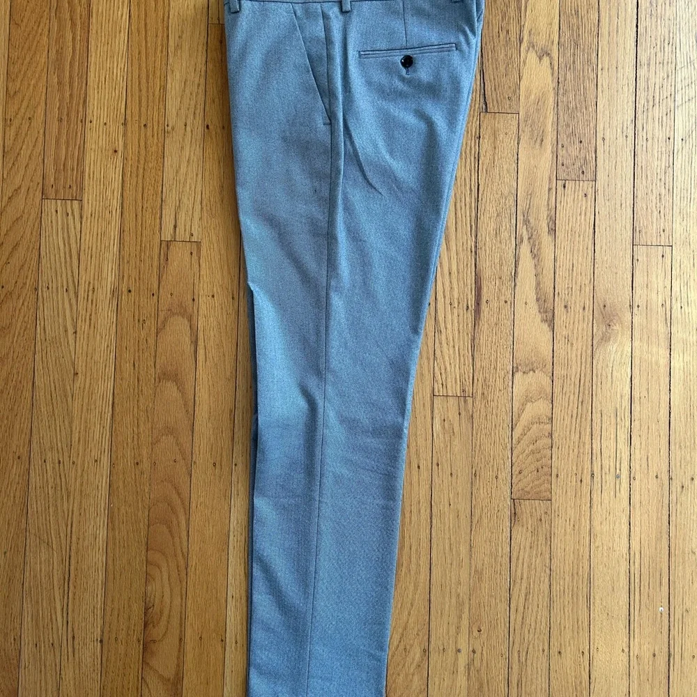 Express Gray Men's Suit - Picture 8 of 10